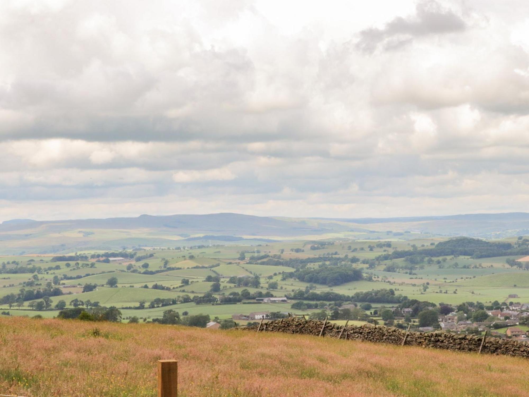 The Herdsman Luxury Shepherds Hut Holiday home Barnoldswick
